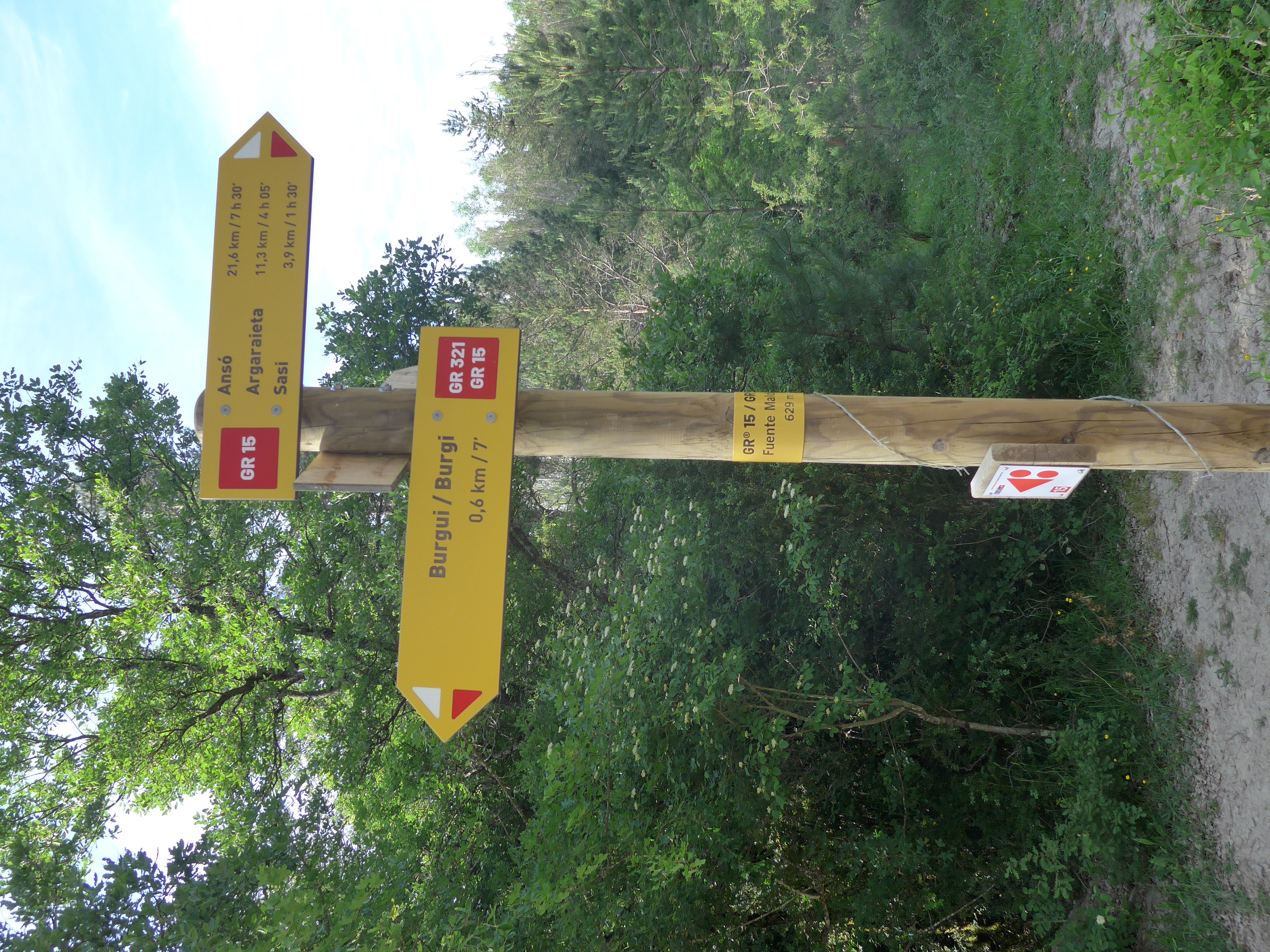 Poste cerca de Burgui