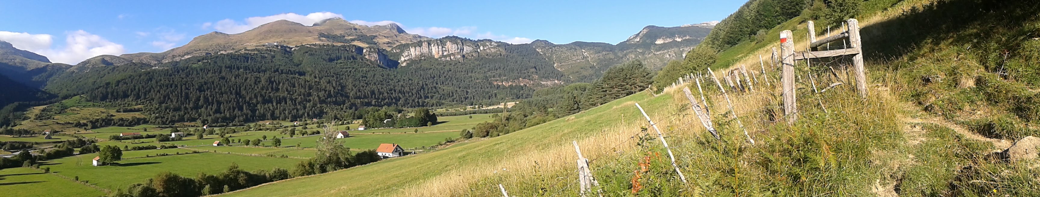 Belagua bailara Arrako ingurutik/Valle de Belagua desde Arrako