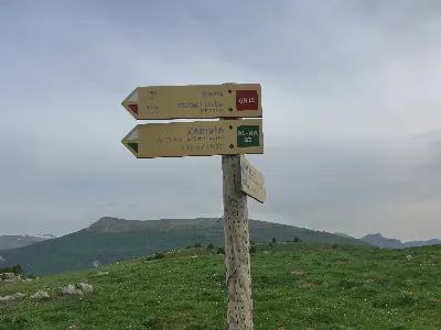 Poste cerca de R. Belagua
