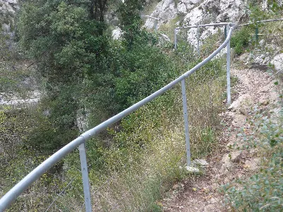 Pasarelas junto al río Larraun2