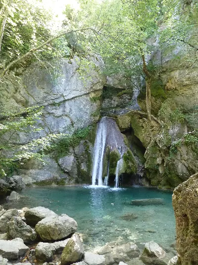 Cascada de Belabarzeko Urjauzia